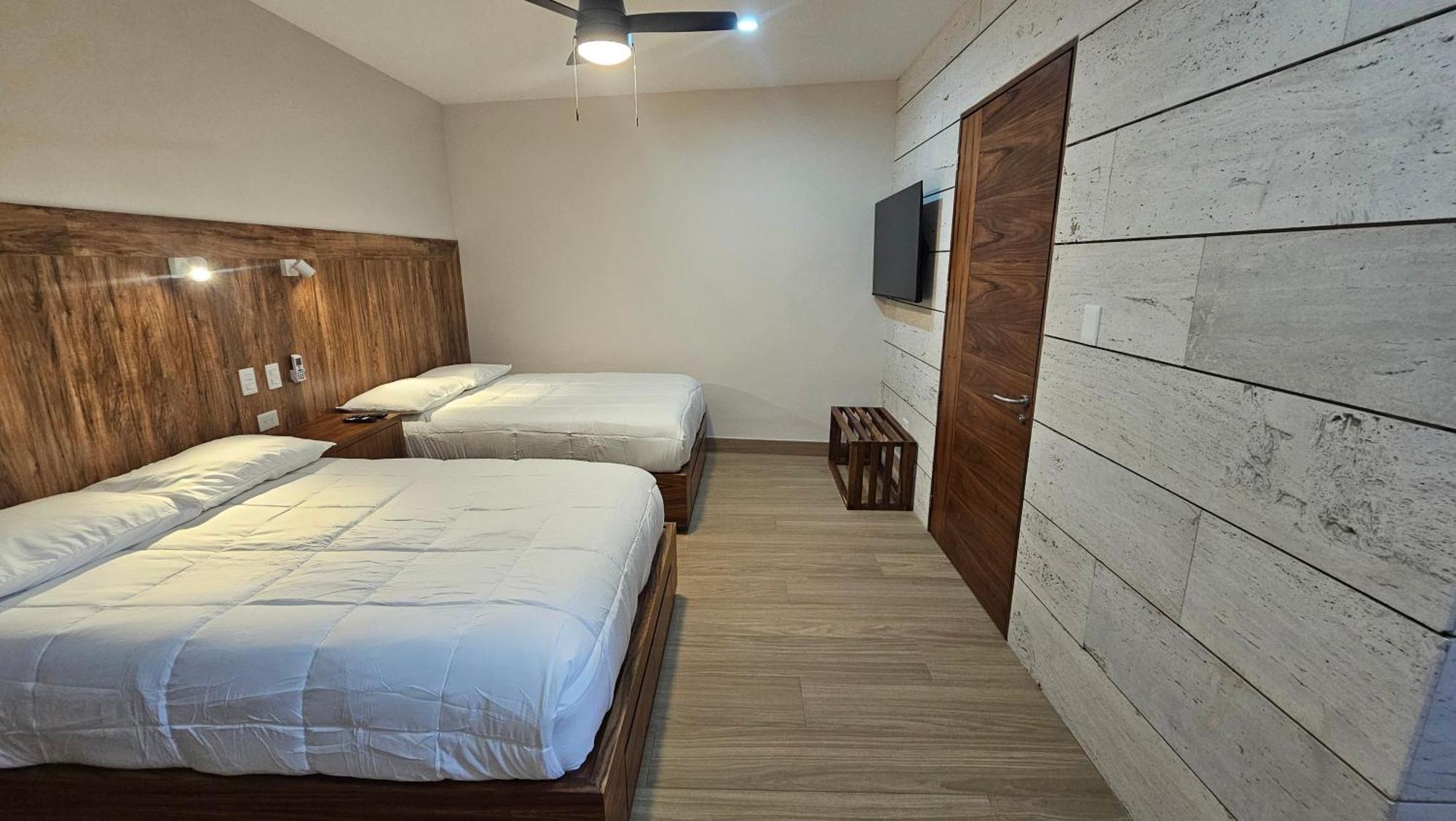 Xoza Hotel Urban Escape Cancún Exteriör bild