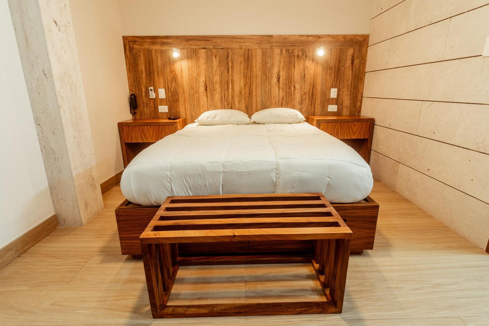 Xoza Hotel Urban Escape Cancún Exteriör bild